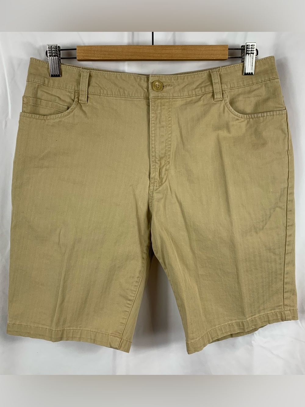 Firefly Men's Beige Casual Walking Bermuda Shorts Size 30 98% Cotton 2% Spandex